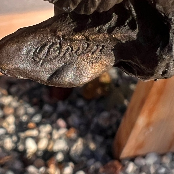 Vintage 1986 Avon Owl Bronze Hot Cast Great Horned Owl Figurine 3.25” In Box - Picture 4 of 7